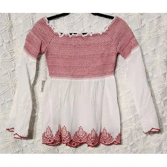 POOF New York Peasant Top Womens L Embroidered Smocked Bell Sleeves Cottage NWT - Picture 2 of 8